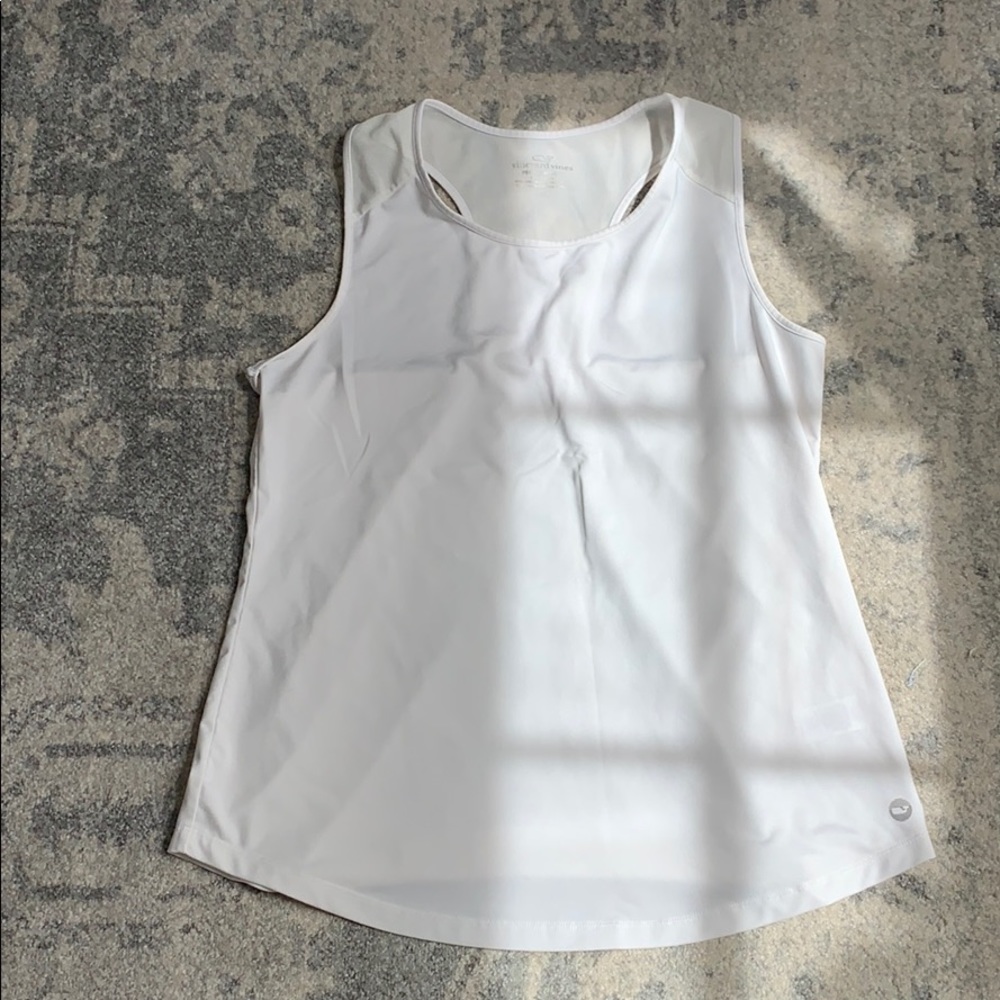 White Vineyard Vines workout tank - M - Never worn